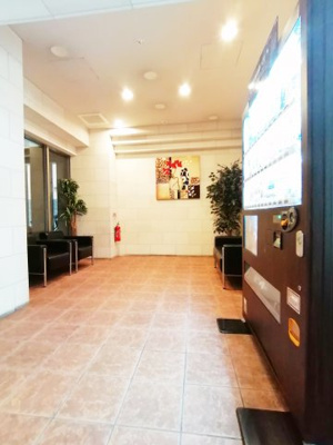 【エントランス】 | アスリート難波WEST