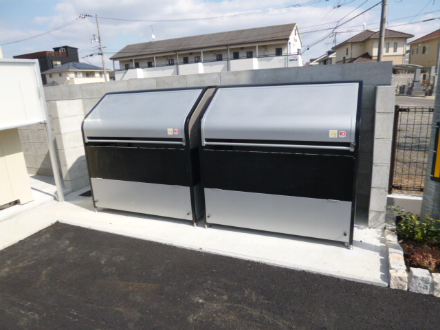 エスポワール真壁Ｂのその他共用部分|敷地内専用ゴミステーション