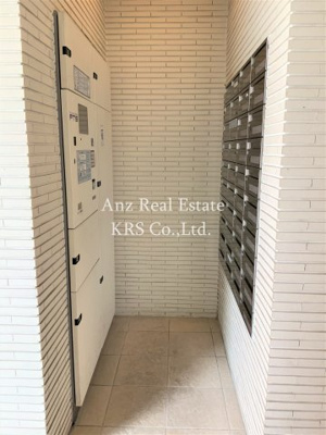 【その他共用部分】 | アーバネックス南堀江 | 大切な荷物の受け取りに便利な宅配ボックス設置！