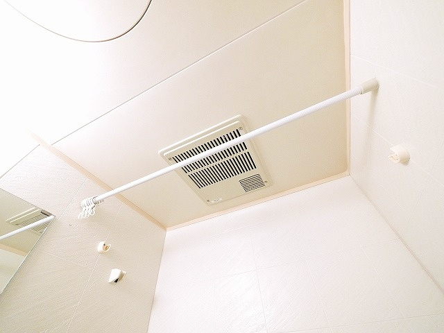 シティパレス生駒谷田町Ｐ６の設備|換気扇
