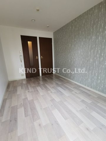 ラピス長柄橋の居間・リビング|ゆったりとした居間です