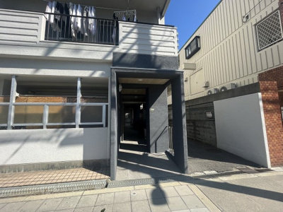 【エントランス】 | リッシュヴィラージュ | 毎日通るエントランスはこのようになっています