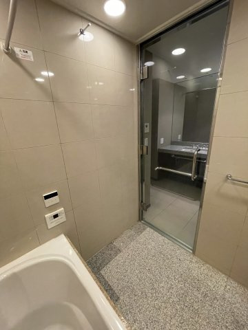 グランフロント大阪オーナーズタワーの玄関