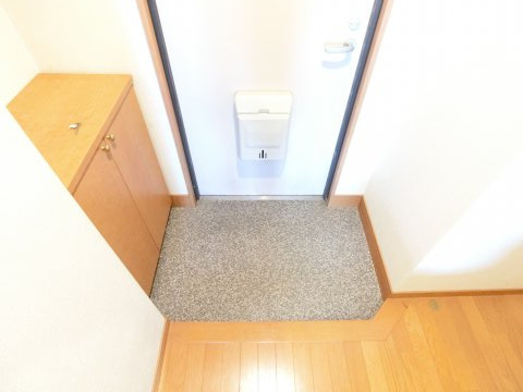 セカンドパレスの玄関