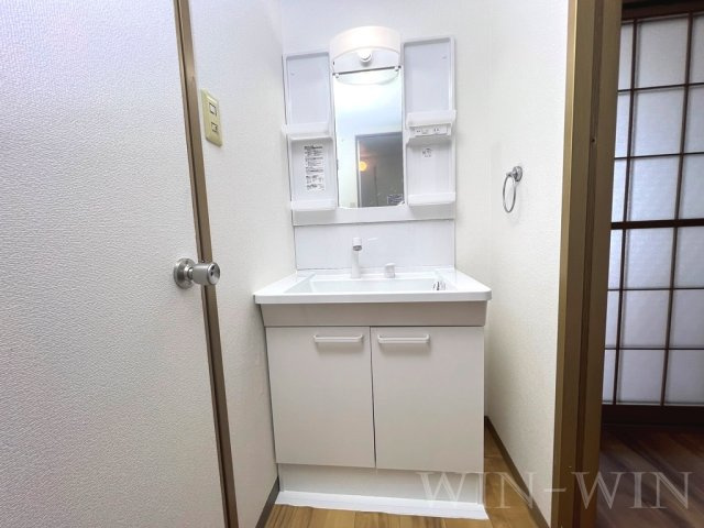 パークサイド西小鷹野 Ⅲの洗面所