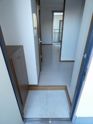 【玄関】 | Ｋ×Ｋ | 玄関から見たお部屋になります。