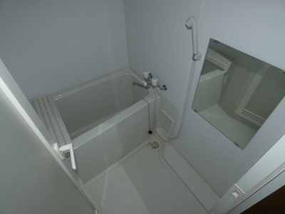 【浴室】 | Ｋ×Ｋ | ゆったりとしたお風呂で疲れを癒してくれますね。