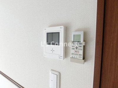 【セキュリティ】 | ＦＯＲＴＲＥＳＳ壱番館 | 突然の来客時もＴＶモニターホンでしっかり確認。