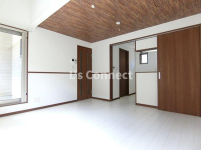 【居間・リビング】 | ＦＯＲＴＲＥＳＳ壱番館 | ８帖の洋室です。