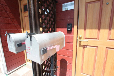 【設備】 | ニュークレストールソフィアＢ | ポスト
ニュークレストールソフィアB棟　102号室　2023/4/10撮影