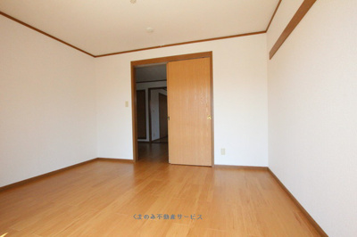 【居間・リビング】 | ニュークレストールソフィアＢ | リビングです
ニュークレストールソフィアB棟　102号室　2023/4/10撮影