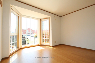 【居間・リビング】 | ニュークレストールソフィアＢ | おしゃれなリビングです
ニュークレストールソフィアB棟　102号室　2023/4/10撮影