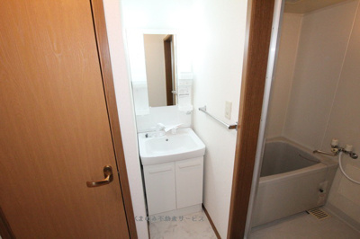 【独立洗面台】 | ニュークレストールソフィアＢ | 独立洗面化粧台付き
ニュークレストールソフィアB棟　102号室　2023/4/10撮影