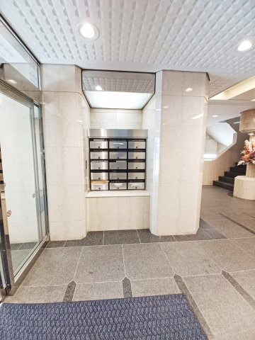 KSビルのエントランス|エントランス