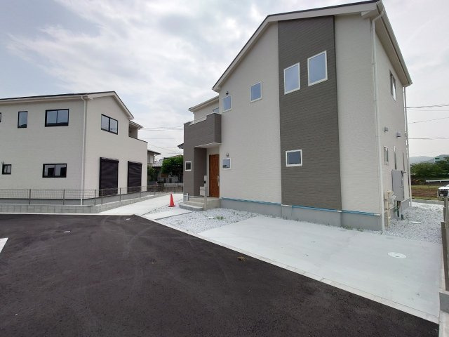 ーFITーフィットー小倉南区東貫３丁目１期　【小倉南区　新築戸建て】の前面道路含む現地写真|前面道路も広々♪交通量も少なく駐車しやすい♪　　【小倉南区　新築戸建て】