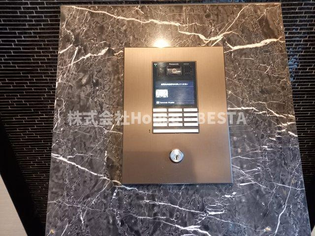 ポルト・ボヌール神戸湊川公園のエントランス