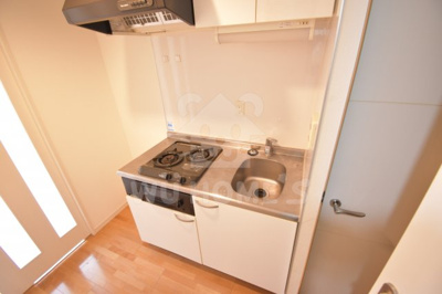 【キッチン】 | CASSIA福島駅前 | コンパクトなキッチンで掃除もラクラク