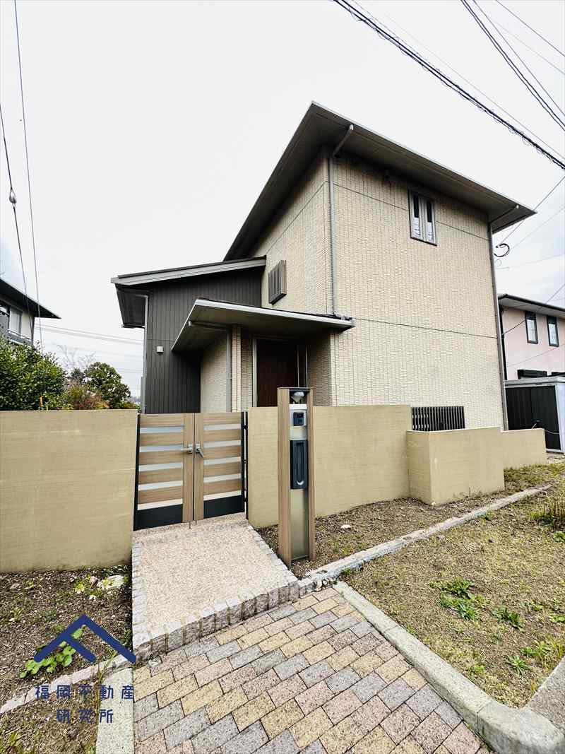 宗像市青葉台１丁目　戸建ての外観