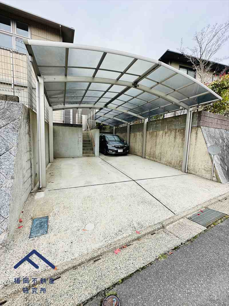 宗像市青葉台１丁目　戸建ての駐車場