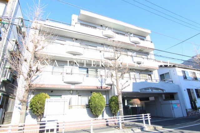 ユタカローズガーデンの外観