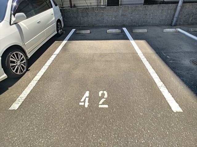 【駐車場】 | 駐車場完備です