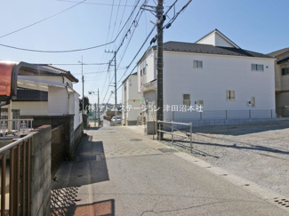 【前面道路含む現地写真】