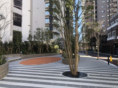 【周辺】 | リリー・ラ・アルディス