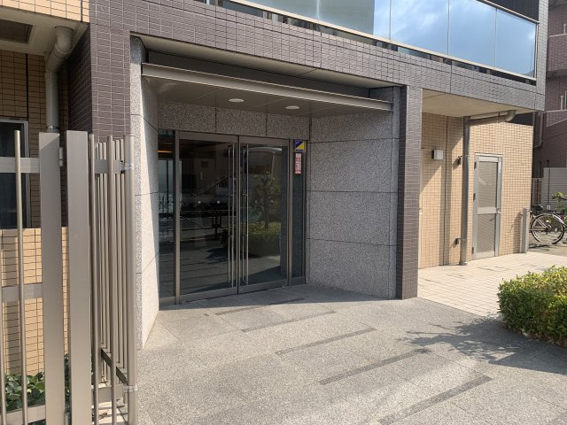 スカイコート池上壱番館のエントランス