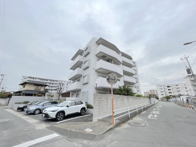 エクレール下山門の外観