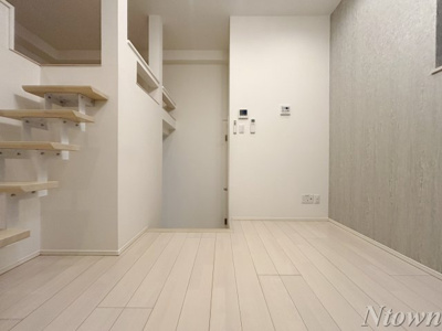 【居間・リビング】 | プラチナム黒川 | ゆったり過ごせる居間です