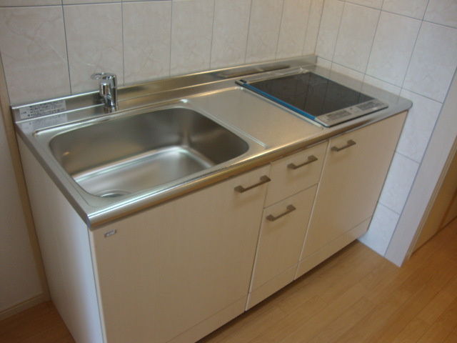 サンレジデンス湘南のキッチン|前回募集時の写真です。現況優先。