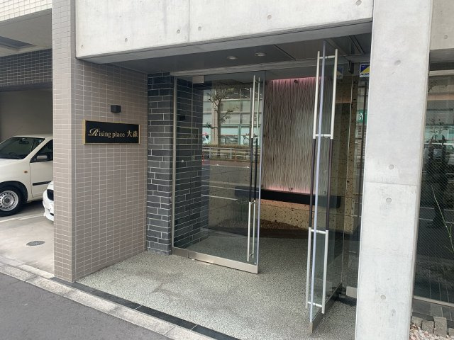 Risingplace大森のエントランス