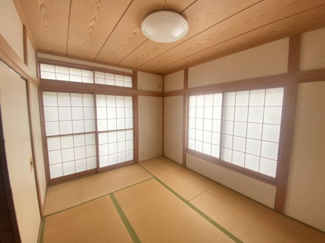 【和室】 | 下石倉町中古戸建て | ■一階和室です！
■玄関からすぐのお部屋なので来客用にちょうどいいですね！
