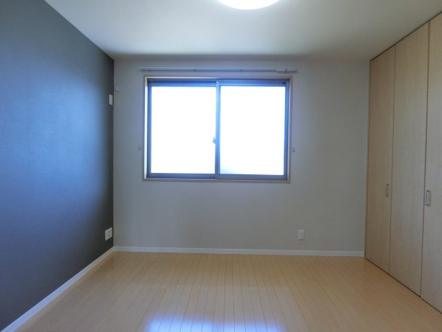 カーサ・ヴィアソーレの洋室