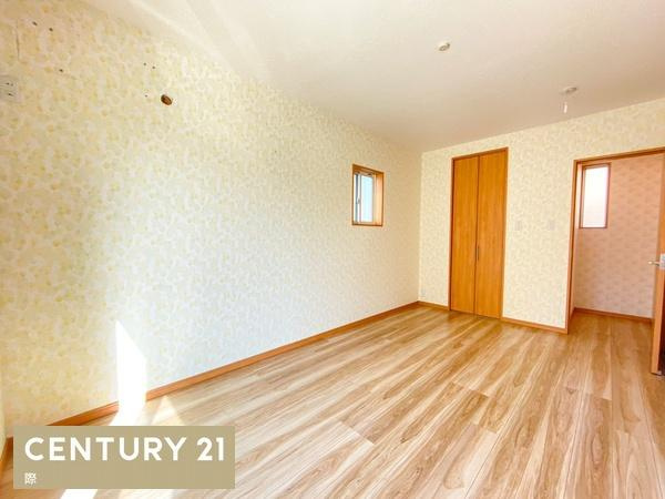 岩出市曽屋　中古戸建の洋室|【洋室】
ウォークインクローゼット付きの洋室です