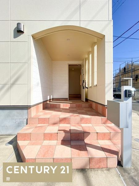 岩出市曽屋　中古戸建の玄関|【玄関】
奥行きのある玄関！