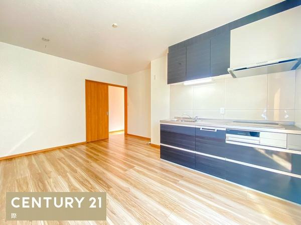 岩出市曽屋　中古戸建のキッチン|【キッチン】
収納スペース・作業スペースが広いキッチンがポイント！