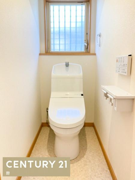 岩出市曽屋　中古戸建のトイレ|【トイレ】
トイレ２箇所あり　