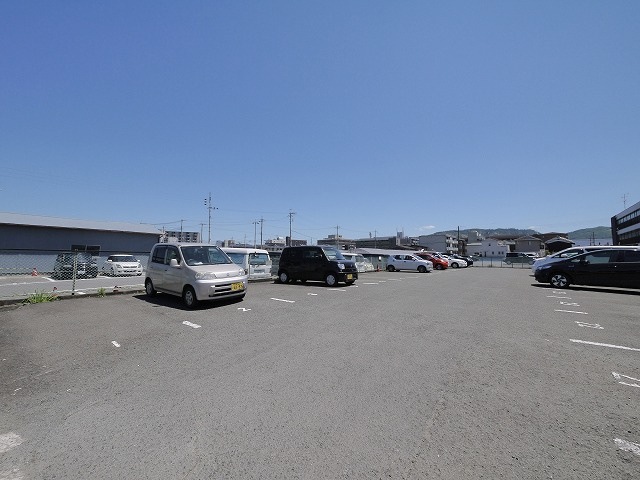 北側駐車場の駐車場