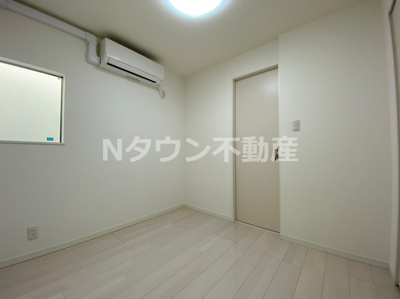 【寝室】 | ファンキャッスル | 落ち着いて過ごせるお部屋なので、寝室にいかがでしょうか