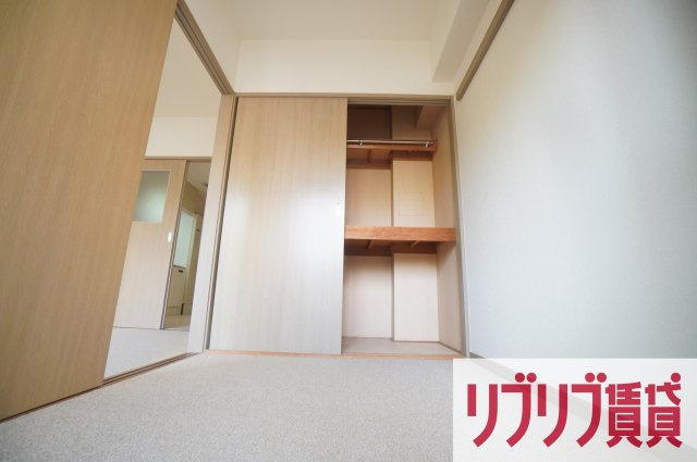 勝山ビルの寝室