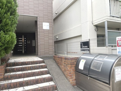 【エントランス】 | メゾンドコウ