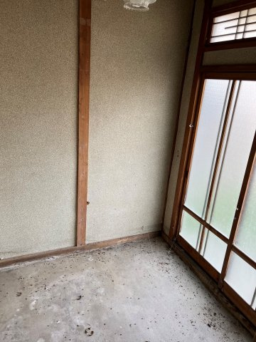 津山市小田中　売土地75.27坪（古屋あり）のその他|解体予定の建物内部