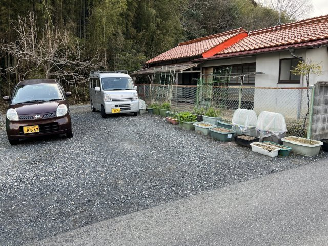 津山市小田中　売土地75.27坪（古屋あり）の外観|解体予定の建物