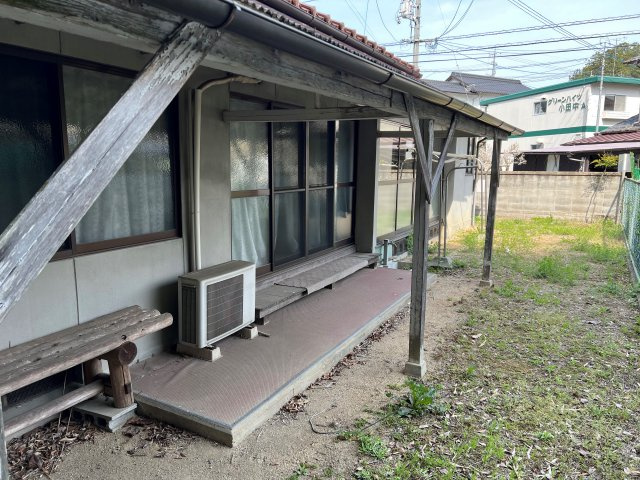 津山市小田中　売土地75.27坪（古屋あり）の外観|解体予定の建物