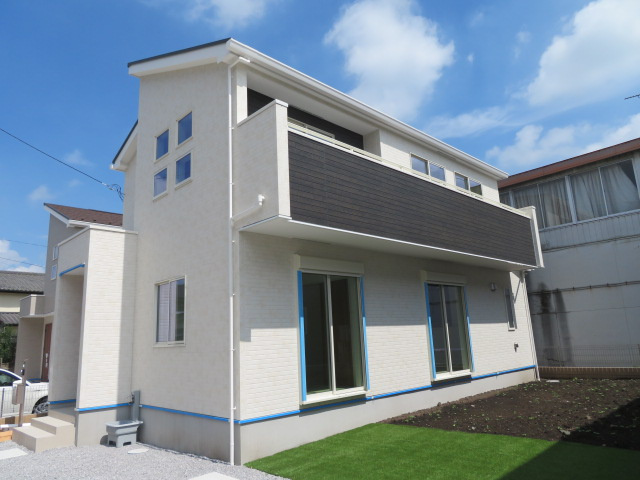 高崎市吉井町7期（全3棟）2号棟の外観|建物完成済みでございます。お部屋のご内覧可能でございます。お気軽にお問合せ下さいませ(^▽^)/