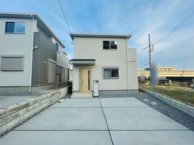 FIRSTTOWN第2東郷町和合知々釜の駐車場|並列2台駐車可能