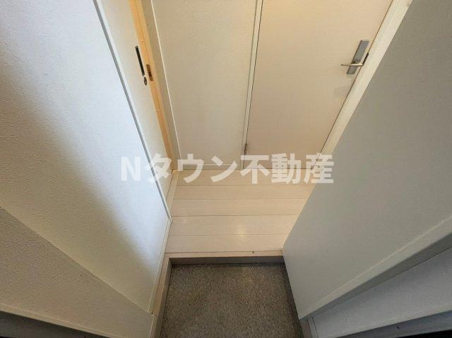 【玄関】 | ラフィーレ志賀本通 | 明るい玄関です