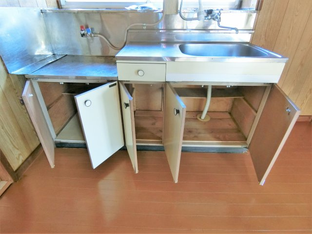 塚瀬貸家の収納