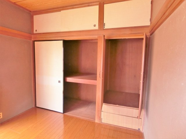 塚瀬貸家の収納